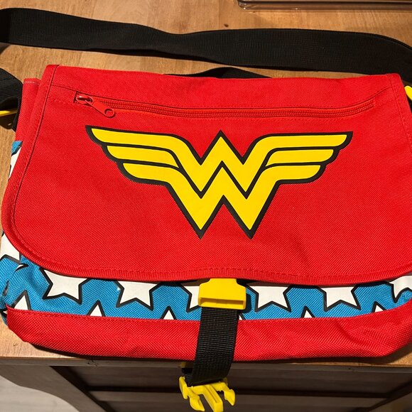 Wonder Woman Tote Bag - Picture 4 of 4